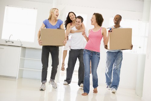 Secure long-term storage units in Nottinghill for home and business items