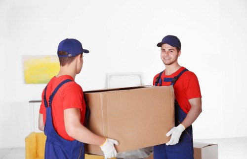 Professional packing services in Nottinghill for secure home relocation